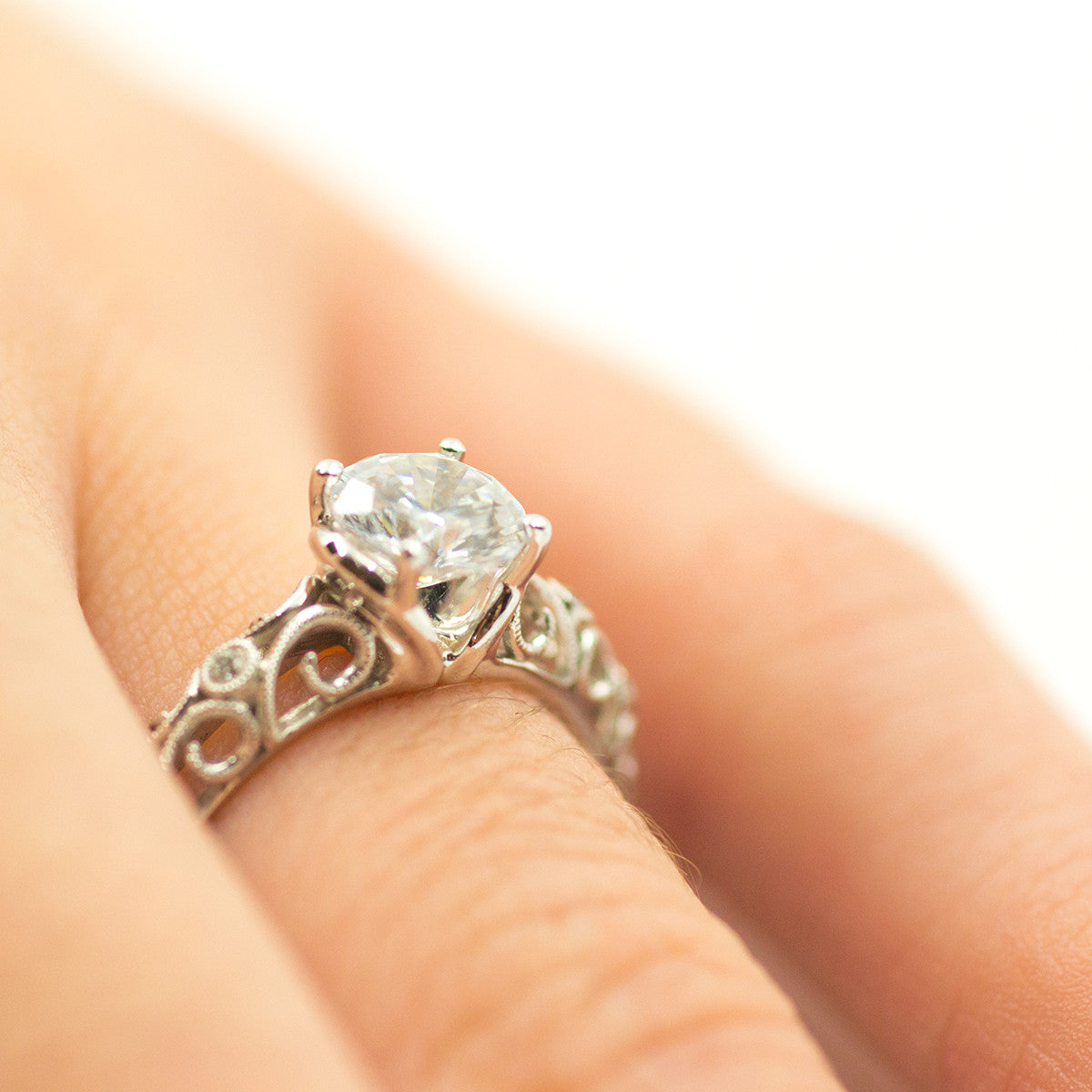 Ladies FIligree White Gold Engagement Mounting by Simon G