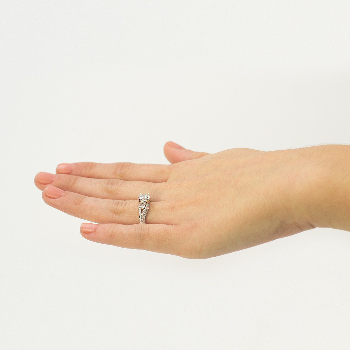 Simon G Diamond and Gold Engagement Mounting