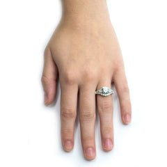 Amavida Platinum Engagement Mounting With Semi Halo