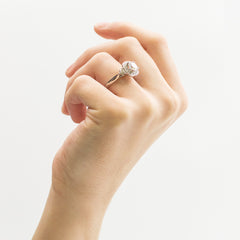 Amavida PlatinumGounting with Side Diamonds