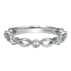 Ladies' Scalloped 14k White Gold Diamond Band