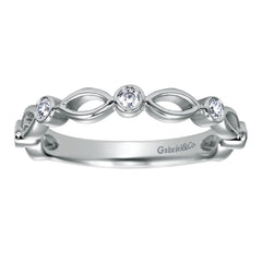 Ladies' Scalloped 14k White Gold Diamond Band
