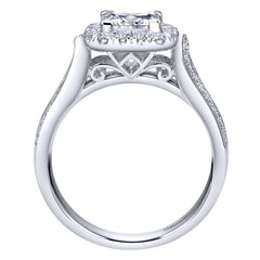 Cushion Diamond Halo Engagement Mounting