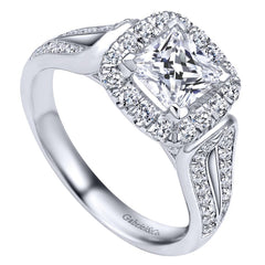Cushion Diamond Halo Engagement Mounting