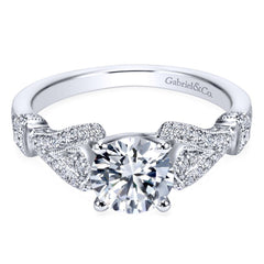 Ladies Vintage Look Diamond Pave Ring in White Gold