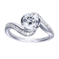Ladies' Twisted 14k White Gold Diamond Engagement Ring