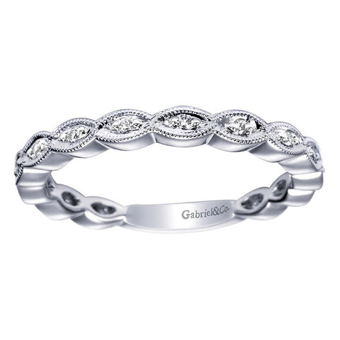 Vintage Inspired Scalloped White Gold Diamond Band